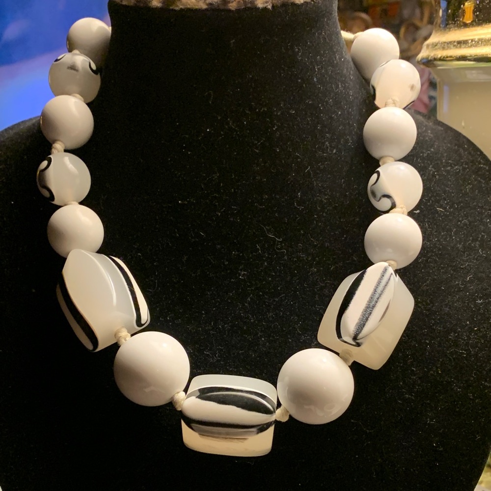 Elegant Chunky Black and White Beaded Designer Necklace